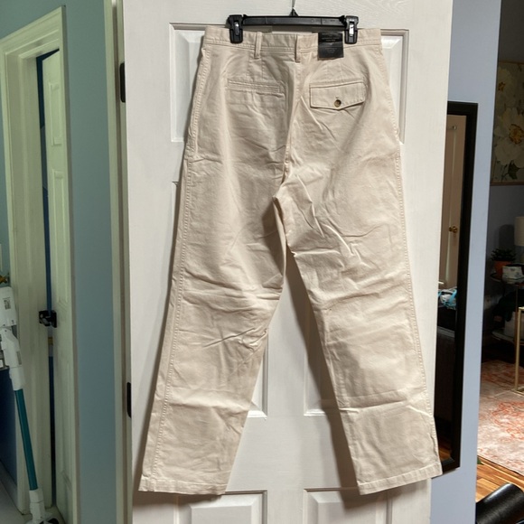 Brand new with tags Banana Republic chinos - Picture 4 of 5